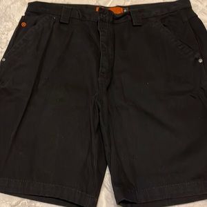 Jesse James Mens carpenter shorts size 40 never worn black